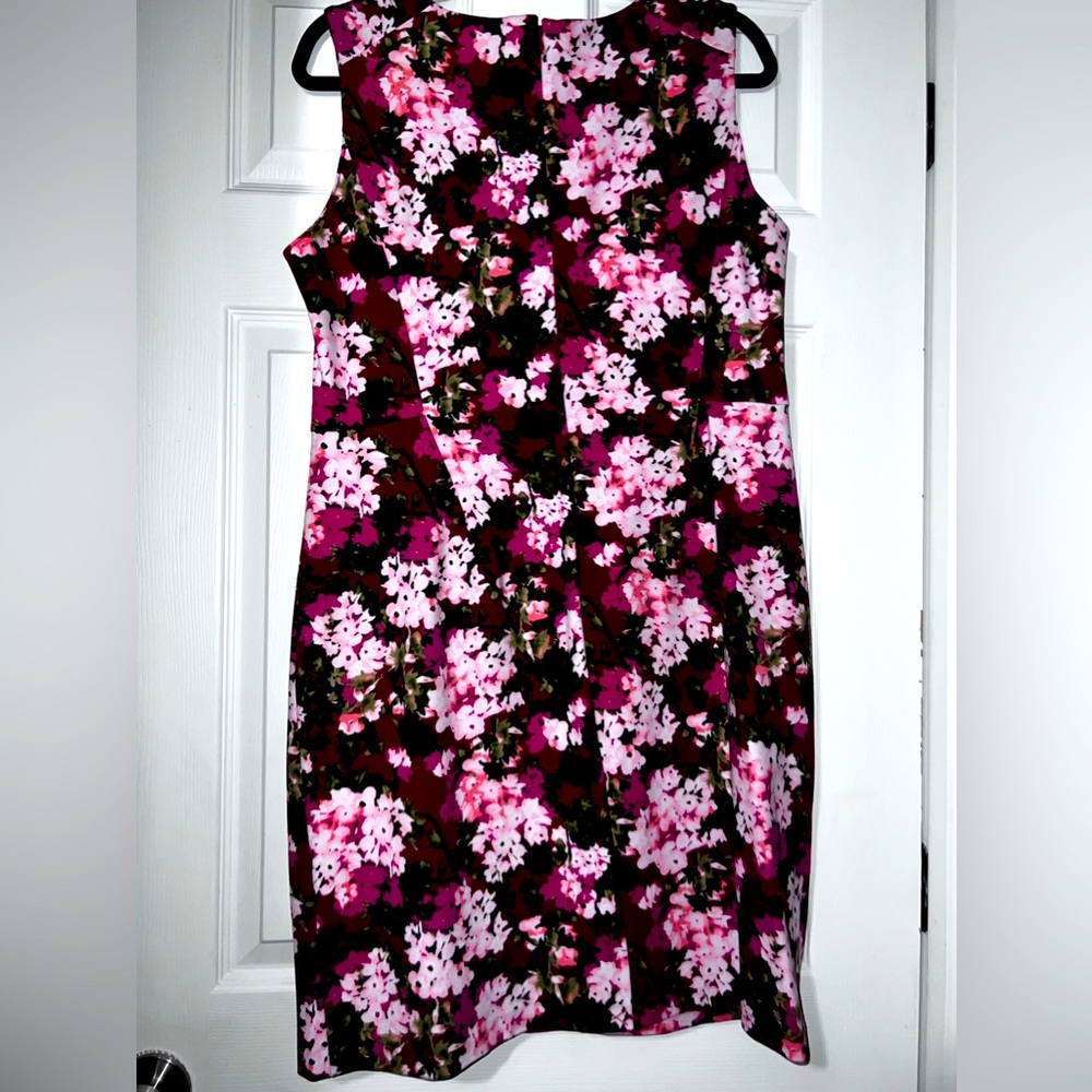 Lands' End Women's Dresses Lands' End Sleeveless Knit Sheath Dress with Pockets - Picture 2 of 4